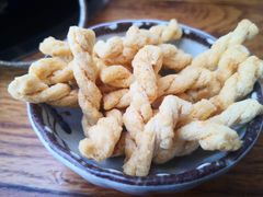 -毛辣果·贵州红酸汤牛肉火锅(西单店)