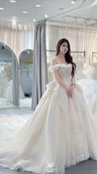 -LOVE SHINE婚纱·红鼎庄龙凤褂·妈妈装定制