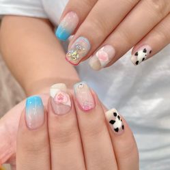 -花岐款式专研健康美甲沙龙