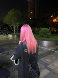 -Tloml salon