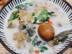 招牌梭边鱼粉-鲜越鲜鱼粉(财富购物中心店)