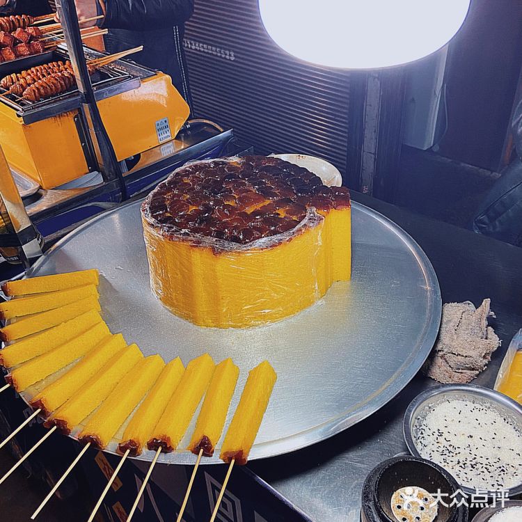 西安的玫瑰甑糕和桂花糕