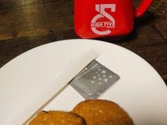 -HIGH FIVE哈福手工汉堡(桂林路店)