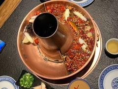 麻辣鸳鸯大铜锅-清真·京华源铜锅涮肉(丰庆店)
