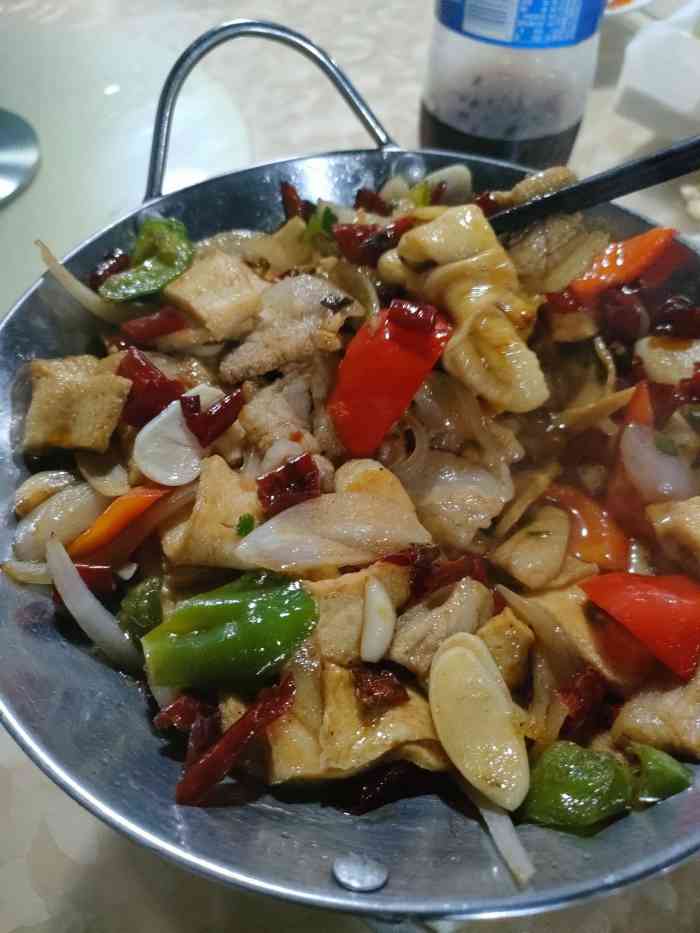 和平食堂-"最近几天和平广场这边的联华超市一楼美食城.