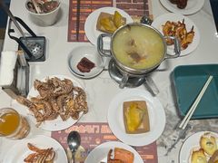 -金马门国际美食百汇(珞喻路店)