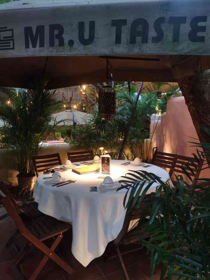 乌布花园餐厅(青山店)-"宇航员的点评-乌布花园餐厅(青山店)玻.