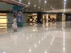 -日月光中心广场