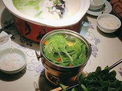 -卢大鲜鱼头捞饭(美利广场店)