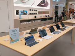 -华为授权体验店(中山公园来福士)