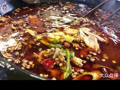 -味仙疯美蛙鱼头(清扬路总店)