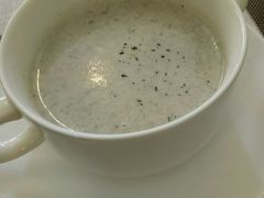 蘑菇奶油浓汤-LUCCA卢卡西班牙海鲜饭(远洋广场店)