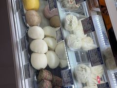 -白玉兰食品(中山公园龙之梦店)