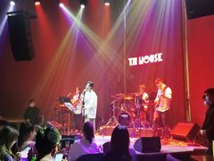 -TZ House音乐现场(来福士中心店)