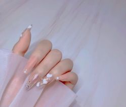 -慕拉美甲美睫皮肤管理