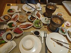 -雍和会海鲜姿造自助(湖东路店)