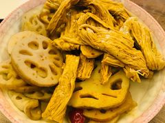 -绝味鸭脖(中海凯旋门店)