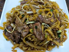 炒牛河-美食店(华贵路店)