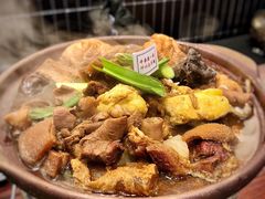 精品牛腩牛杂煲-沙胆彪炭炉牛杂煲(成都玉林店)