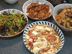 -红蕾家政·保姆·育儿嫂·钟点工