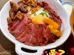 和牛鹅肝海胆波奇饭-salée