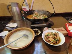 -富正毅三下锅·湘西韵味(天门山索道店)