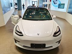 -TESLA 特斯拉(上海太古汇体验店)