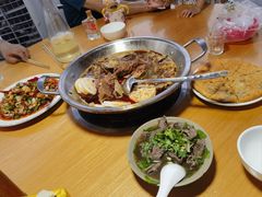 -大众跷脚牛肉馆·非遗传承单位(峨眉山店)