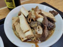 -松树干拌面店