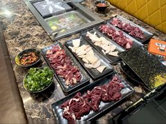 -牛里牛气· 榴莲海鲜鲜牛肉自助火锅·烤肉(横岗店)