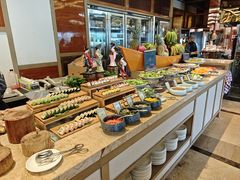 -大中华希尔顿酒店-念自助餐·嗨啤·小龙虾