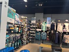 -迪卡侬(西三旗店)