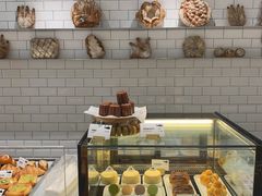 面包甜点陈列柜-光作面包Voila Lumiere(中山店)