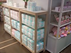 -名创优品(山东青岛东方城店)