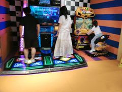 -不可思议减压馆·解压博物馆·摔碗发泄·团建定制