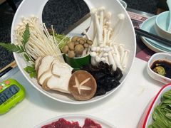 -洪氏嗨捞·猪肚鸡火锅(阳光天地店)
