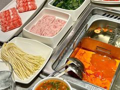 -海底捞火锅(新松江路生日主题店)