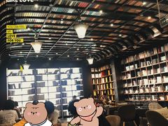 -钟书阁(松江泰晤士小镇店)