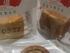 -红星前进面包牛奶公司(畅春园店)