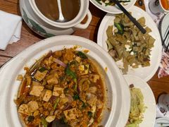 -黄泥岗·地道湖北菜(奥特莱斯店)