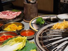 -草家酱蟹炭火烤肉店(珲春南路一店)