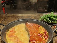 贵州酸汤鸳鸯锅-冯校长老火锅(深圳总店)