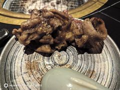 -山川小町·极番烧肉(新地假日广场店)