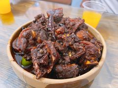 砂钵黑鸭-神仙钵湘香土菜馆(光华路店)