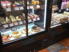 面包甜点陈列柜-苹果花园(龙漕路店)