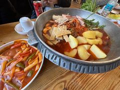 -喇喇排骨火锅·传统韩式脊骨汤(望京西园总店)