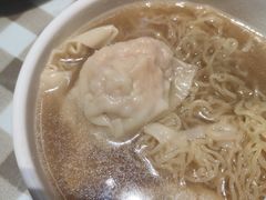 招牌鲜虾云吞面-新大咀港式茶餐厅(宝山万达店)