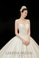 -拉瑞娜LaReine婚纱礼服高级定制