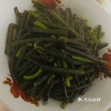 自己上山采的蕨菜就是好吃些