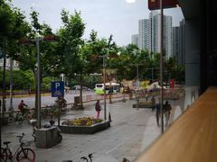 景观位-麦当劳(光新乐购店)